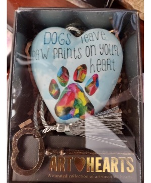Pet Sympathy Key and Heart Stand 
