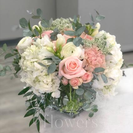 Piazza Vase Arrangement