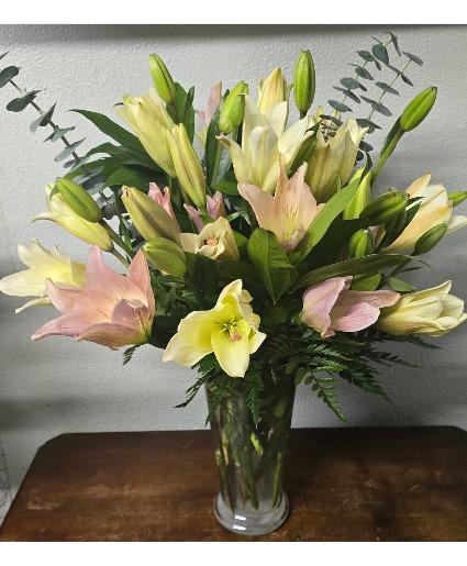 Pink and White Lily Arrangement Fresh Mix