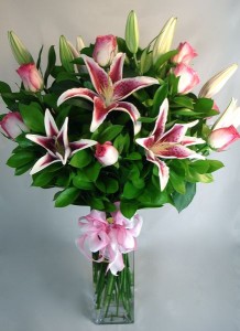 Pink Beauty! Lovely roses and Lily's!