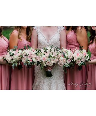 Pink Bouquet   in Tiffin, OH | Rose Leaf Flowers