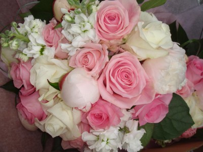 pink bridal bouquet wedding