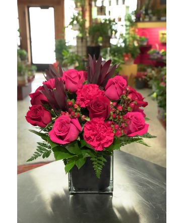 Pink Fragrance Black Glass Cube in South Milwaukee, WI | PARKWAY FLORAL INC. Pink Fragrance Black Glass Cube in South Milwaukee, WI | PARKWAY FLORAL INC.