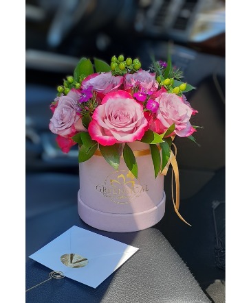 Pink me up! Velvet Flower Box in Delray Beach, FL | Greensical Flowers Gifts & Decor