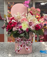 Pink Mother's Day box  