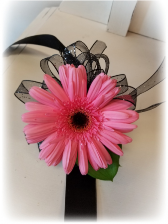 PINK PASSION Wrist Corsage