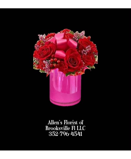 Pink Perfection  Fresh Cut Flowers in a Keepsake Container