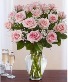 Pink rose arrangement vase 
