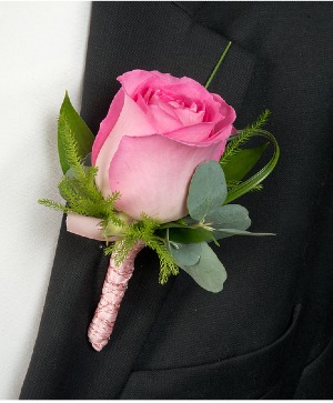 Pink rose boutonniere 