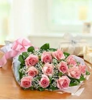 Pink Rose Presentation Style Bouquet 