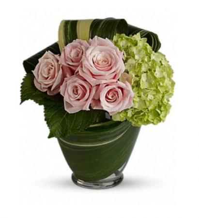 Pink roses and green hydrangea Vase