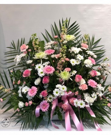 Pink & White tribute  in Aurora, ON | Petal Me Sugar Florist