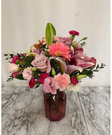 Pinky Promise All pink flowers vased in Winter Park, FL | APPLEBLOSSOM FLORIST & GIFTS