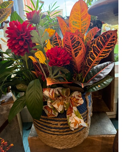 Plant Combination with Seasonal Silk Flowers Mixed Plant Assortment