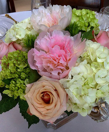 Playful Pastel Table Arrangement in Fort Worth, TX | DAVIS FLORAL DESIGNS