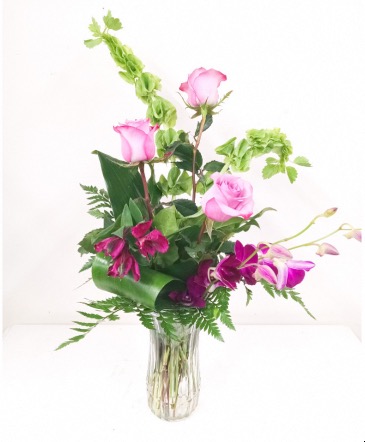 Plum Wonderful Fresh flowers in vase in Hurricane, UT | Wild Blooms Plum Wonderful Fresh flowers in vase in Hurricane, UT | Wild Blooms