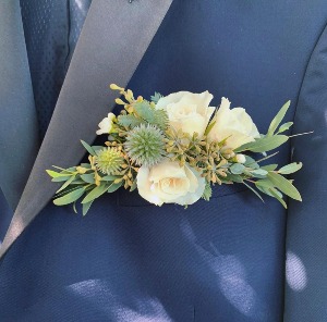 Pocket Square Boutonniere Flowers to Wear