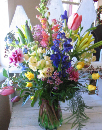 Pop Up Spring Vase Arrangement