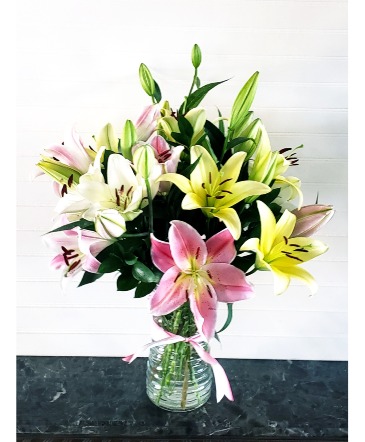 Pop's Asiatic Lilies Exclusively at Mom & Pops in Ventura, CA | Mom And Pop Flower Shop