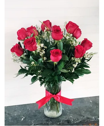 POP'S DZ. Medium RED ROSES Exclusively at Mom & Pops in Oxnard, CA | Mom and Pop Flower Shop