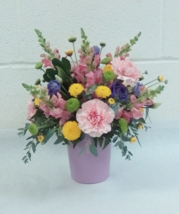 Pot of Pretty Blooms in Tottenham, ON | TOTTENHAM FLOWERS & GIFTS Pot of Pretty Blooms in Tottenham, ON | TOTTENHAM FLOWERS & GIFTS