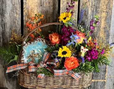 Pottery and Floral Basket  in Oakland, TN | TWIGS-N-THINGS