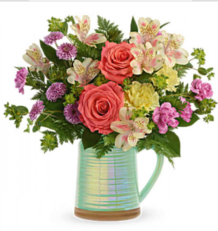 Pour on the beauty Vase