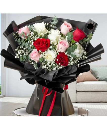 Precious Mix Roses  presentation Bouquet 