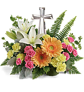 Precious Petals Bouquet Fresh Arrangement in Cincinnati, OH | Hyde Park Floral & Garden Precious Petals Bouquet Fresh Arrangement in Cincinnati, OH | Hyde Park Floral & Garden