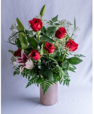 Premium 6 Rose with Lily Vase 