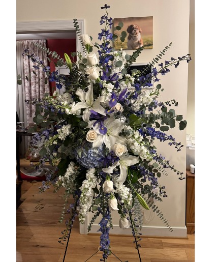 Premium Blue and White Spray Flower Arrangement