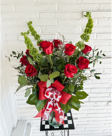 Premium Dozen Rose Floral arrangement