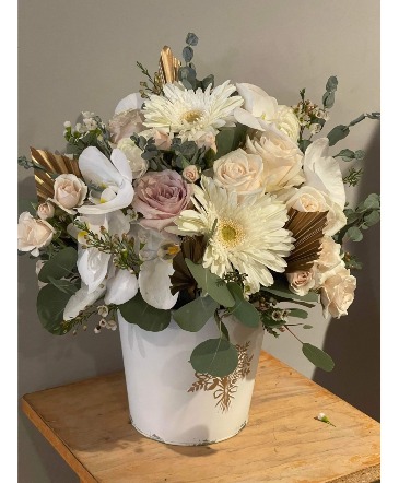 Premium Luxury Vase Arrangement in Stony Brook, NY | Village Florist And Events