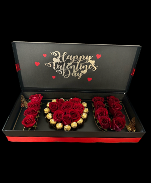 I Love U Box  Roses & Chocolates