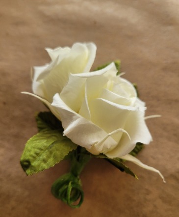Preserved Roses Boutonniere in Lorton, VA | Gunston Flowers