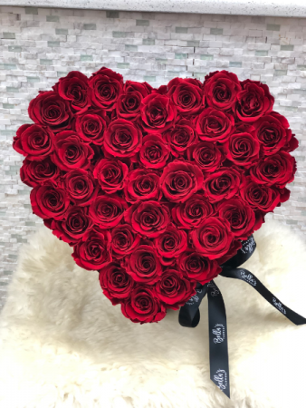 Preserved Roses Large Heart Shape Roses that last a year