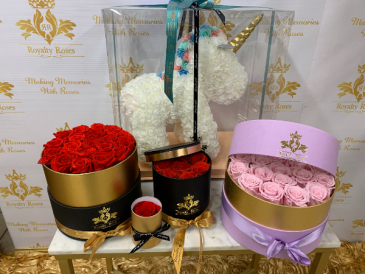 Preserved Roses Round Box Round Box in Harlingen, TX | Royalty Roses