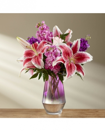 Pretty and fragrant Vase Arrangement