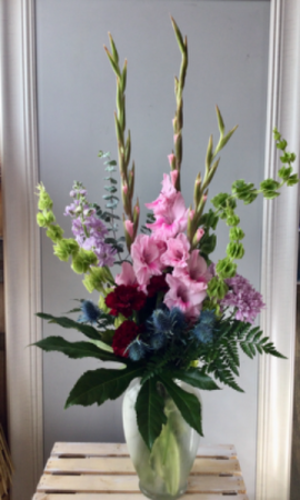 Pretty Blooms Vase arrangement