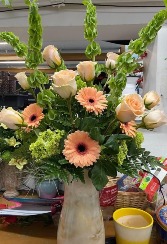 Pretty in Peach Bouquet Fresh Vase