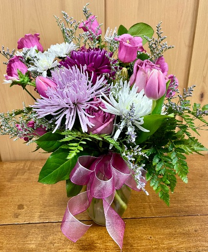 Pretty in Pink Cut Flowers in Vase