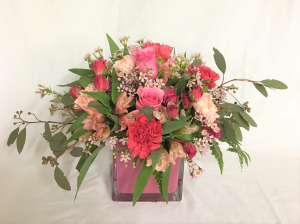 Enchanting pinks Fresh arrangement