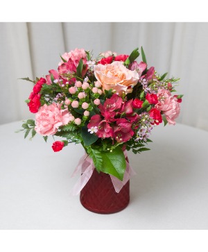 Pretty in Pink Shade of Pink Vase may vary