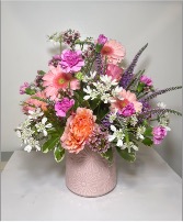 Pretty in Pink Spring Mothers Day Arrangement 