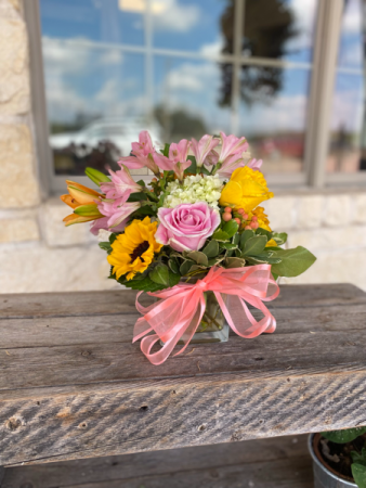Pretty In Pink Vase in Godley, TX | Roselane Flowers & Gifts