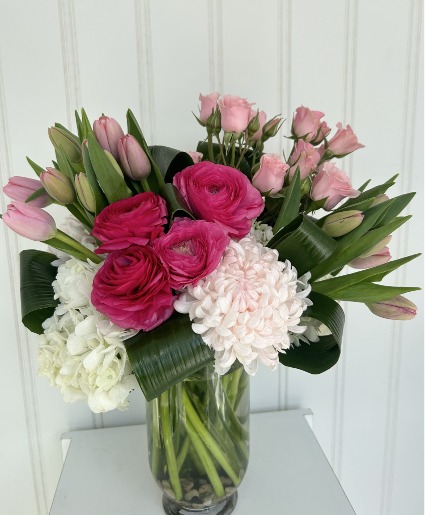 pretty in pinks arrangment 