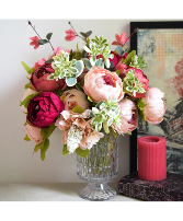 Pretty Peoni Vase
