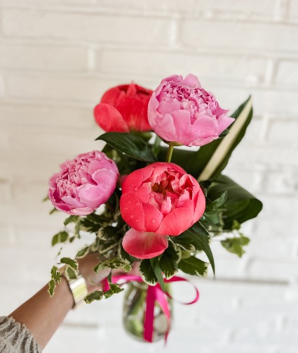 Pretty Peonies Floral arrangement
