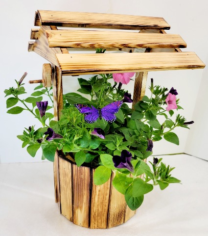 Pretty Petunia Wishing Well