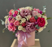 PRETTY & PINK FLOWER BOX ARRANGEMENT